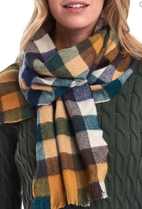Barbour scarf
