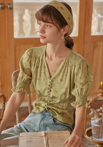 Simple Retro blouse