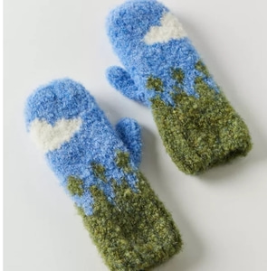 urban outfitters mitten